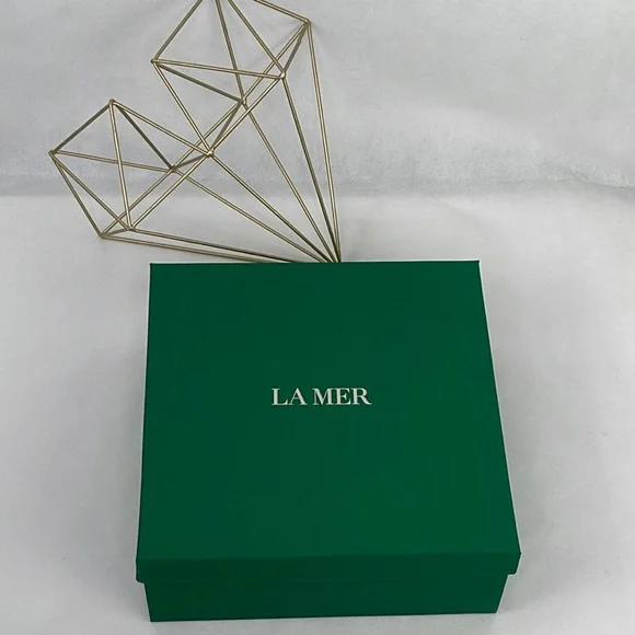 La Mer | Skincare | La Mer Large Green Gift Box | Poshmark
